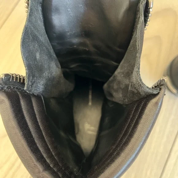 Designer boots - Picture 6 of 9